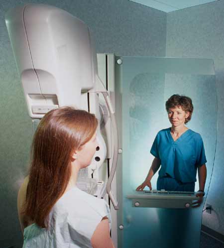 Una vez dentro de la sala de mamografía